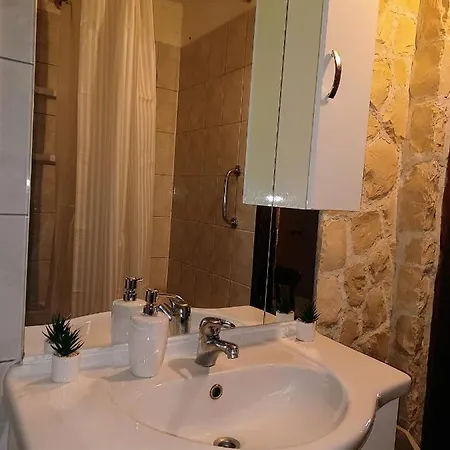 Dalmatia Rustica Comfortable One Bedroom+fireplace Daire