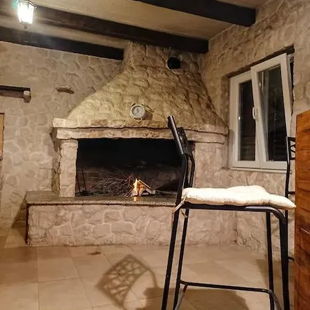 Daire Dalmatia Rustica Comfortable One Bedroom+fireplace