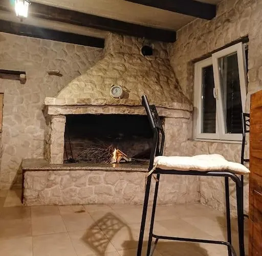 דירה Dalmatia Rustica Comfortable One Bedroom+fireplace